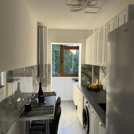 Kiki By The Lujerului Metro Station Apartment Bucharest