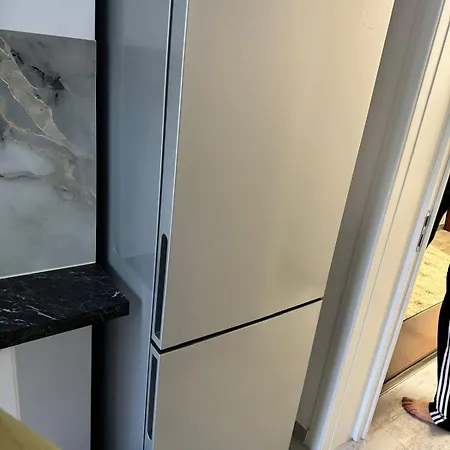 Apartment Kiki By The Lujerului Metro Station *