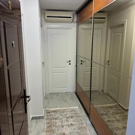 Kiki By The Lujerului Metro Station Apartment *