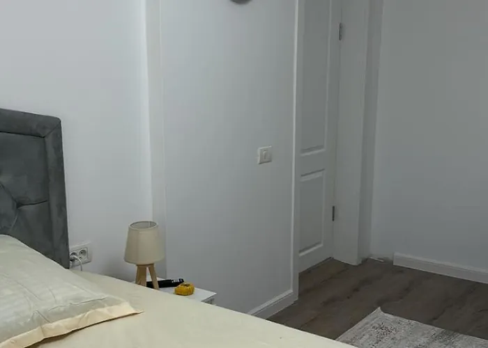 Kiki By The Lujerului Metro Station Апартаменти *