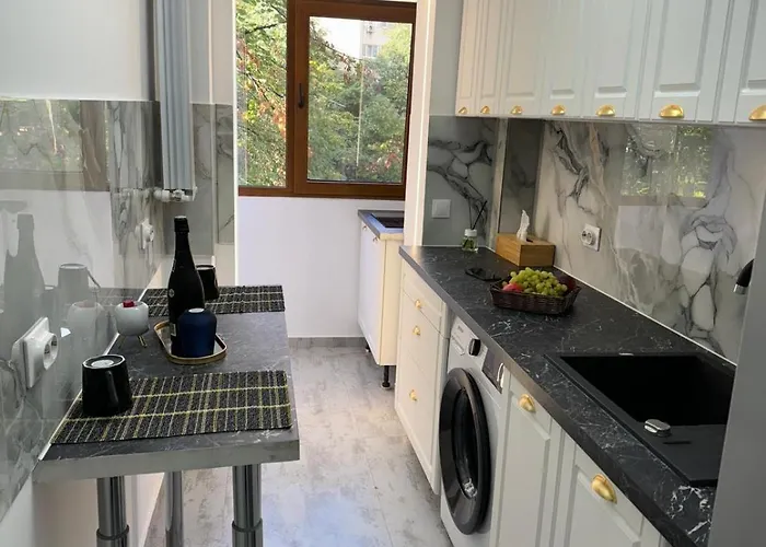 Kiki By The Lujerului Metro Station Апартаменти