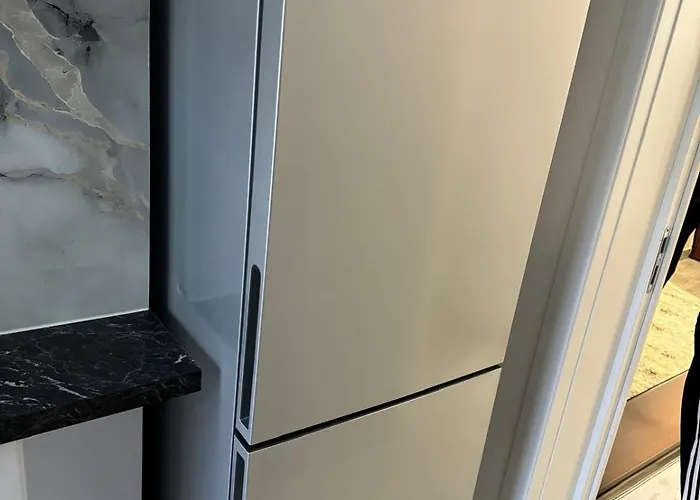 Апартаменти Kiki By The Lujerului Metro Station *