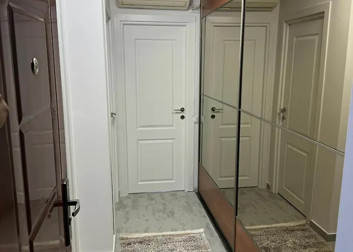 Kiki By The Lujerului Metro Station Апартаменти *