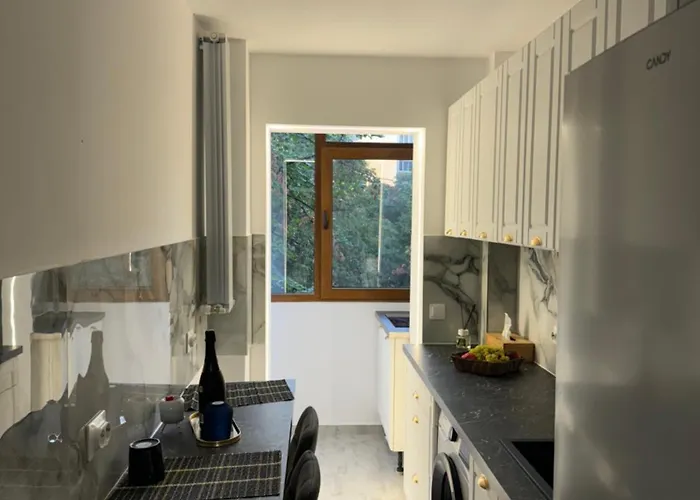 Kiki By The Lujerului Metro Station Апартаменти Бухарест