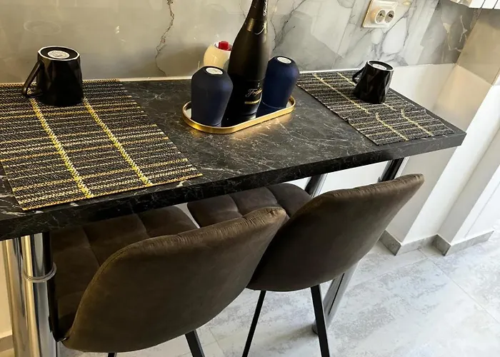 Kiki By The Lujerului Metro Station Lejlighed *