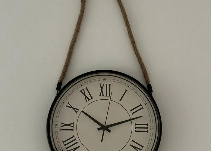 Kiki By The Lujerului Metro Station * Bukarest